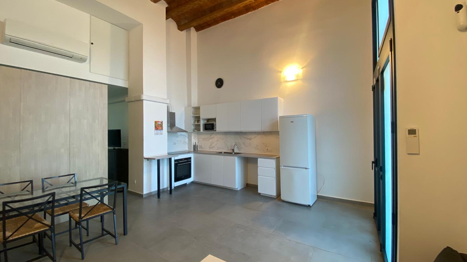 Cozy & Friendly 55 m² Loft for UAB Students  – Modern & Central in Barcelona city