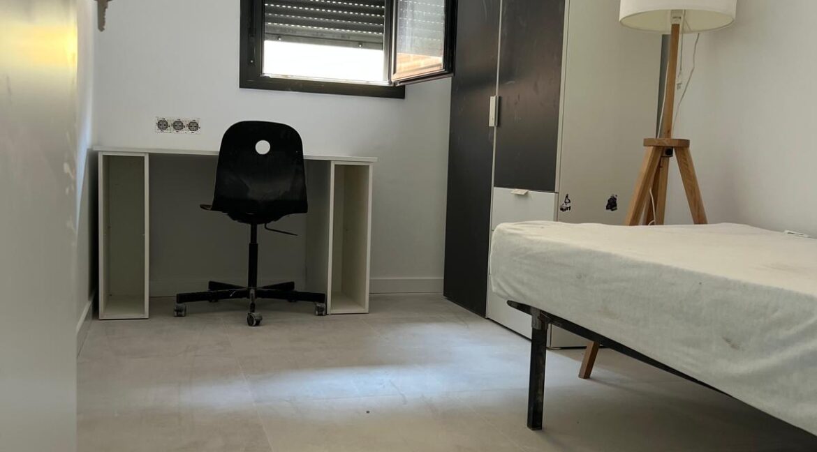 HABITACIÓ IZAN