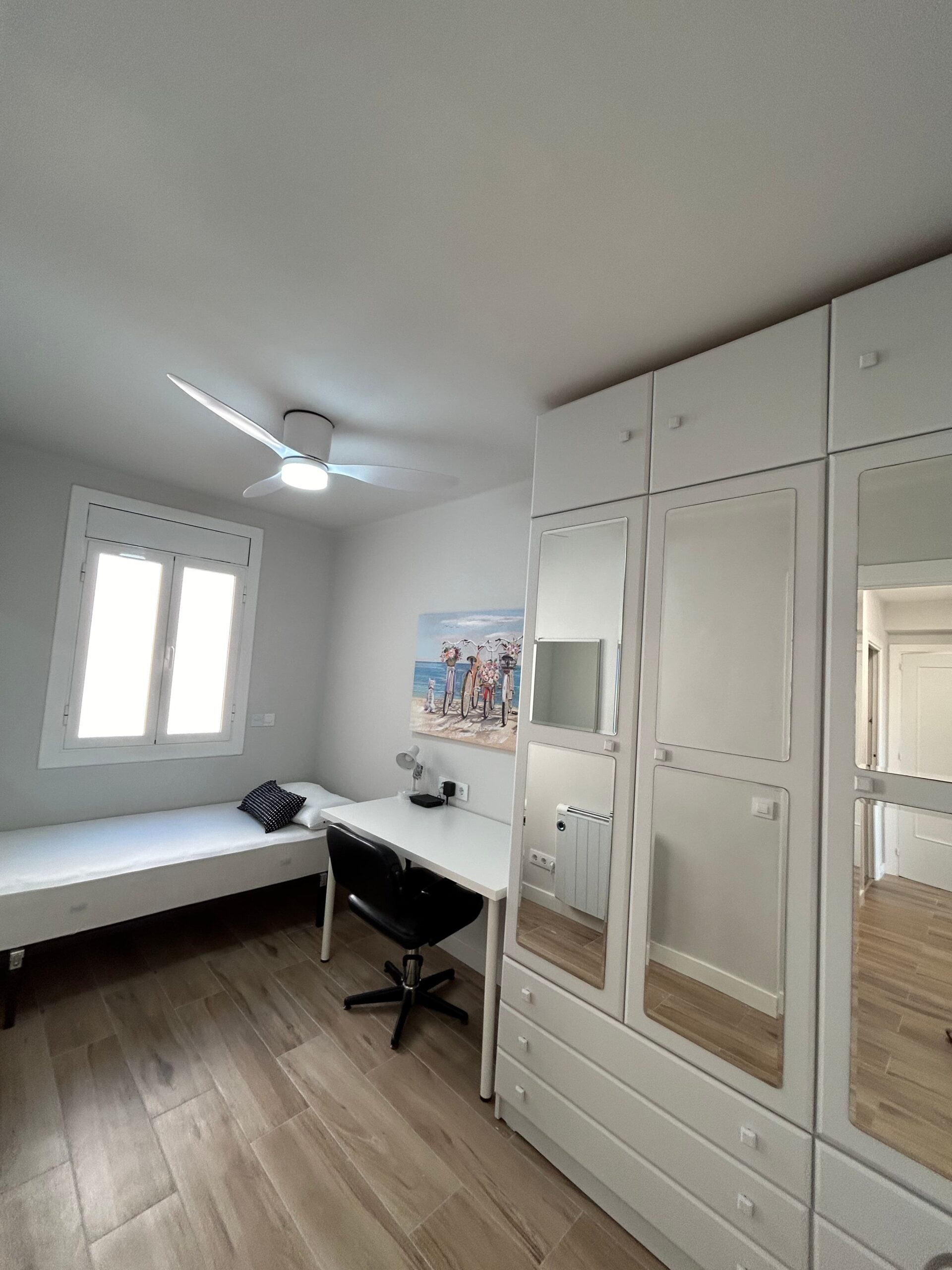 Code 1017727 “Cerdeña” – Single room in brand new student flat. Sabadell well communicated to get to Campus Bellaterra, UAB. Can Feu