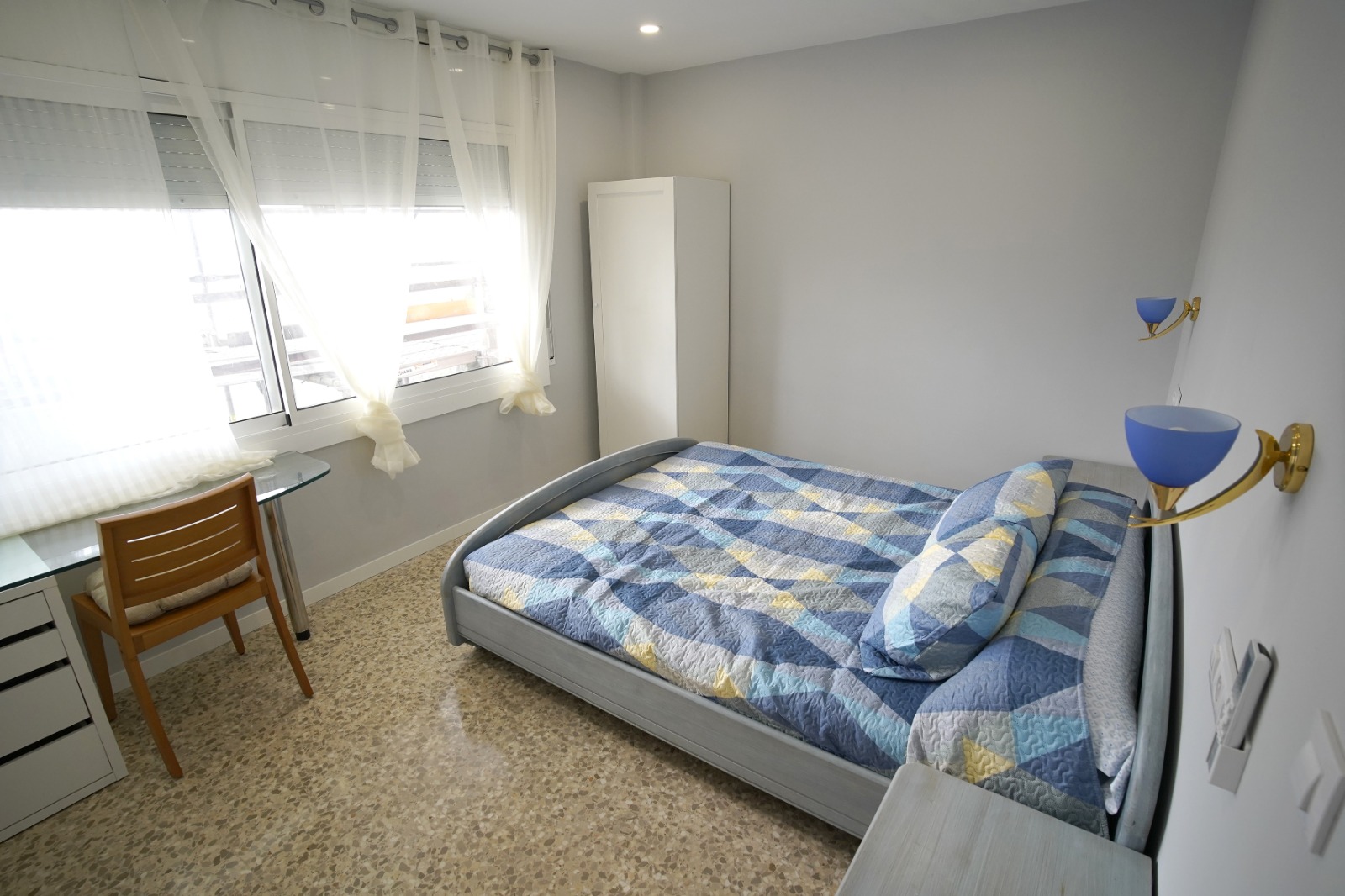Code 1017725 “Tramuntana”. Spacious Student Apartment in Central Sabadell, 9-Min Walk to “Can Feu” Station, Close to UAB Bellaterra Campus