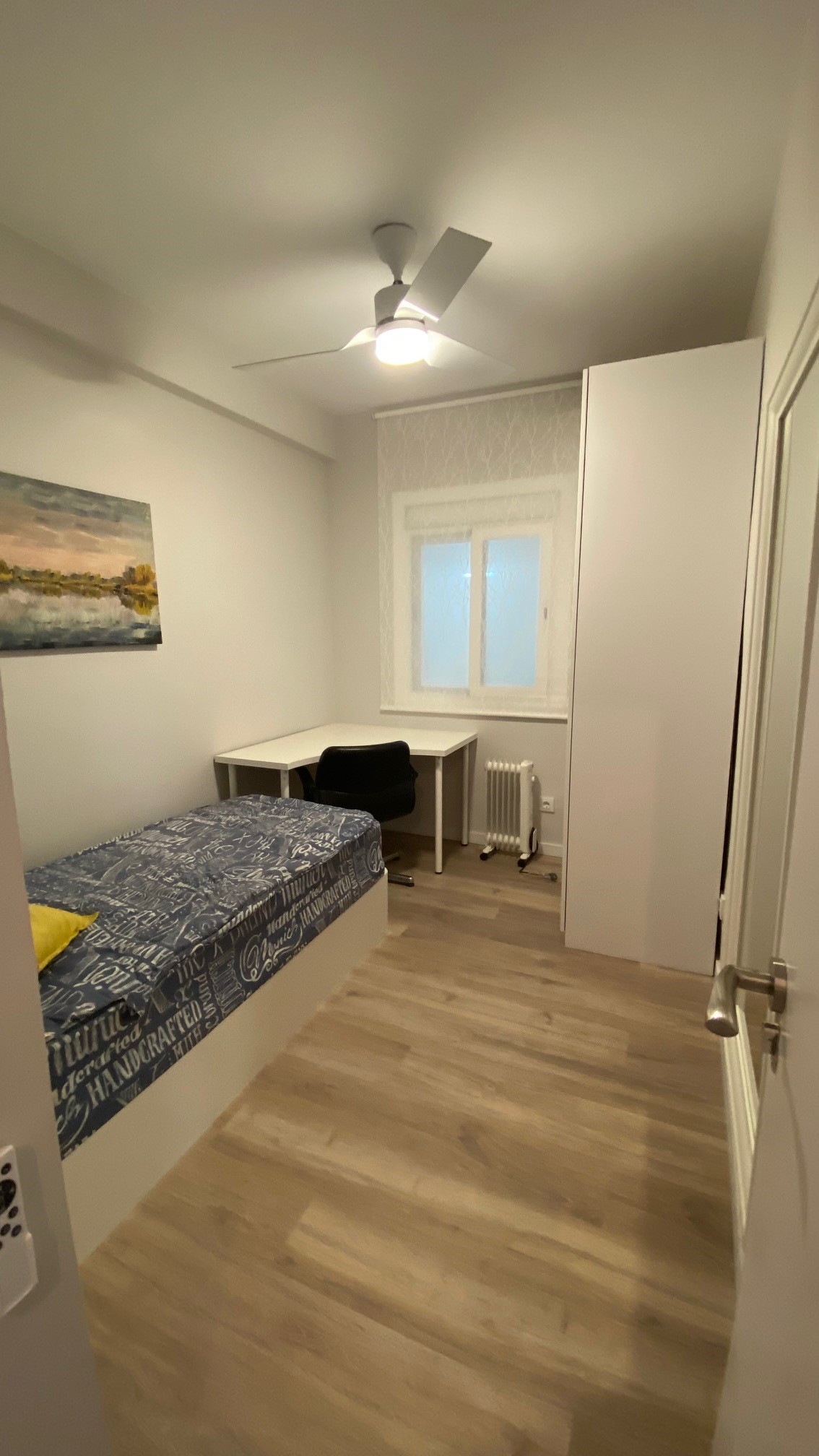 Code 1017696 “Zurich”. Single room in brand new student flat. Sabadell well communicated. Creu Alta Single Room – ‘Zurich’.